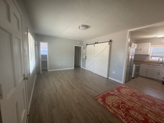 Foto del edificio - 3 bedroom, 1 bath Single Family Home