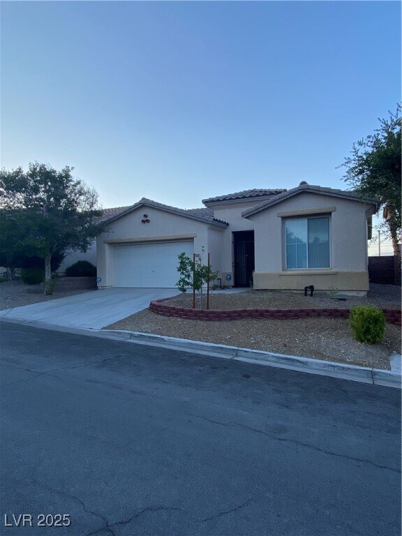 Primary Photo - 10516 Angel Dreams Ave