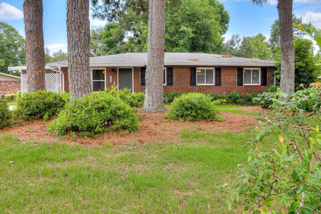 Foto principal - 1422 Ridgewood Drive