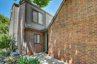 Building Photo - 3627 S Depew St