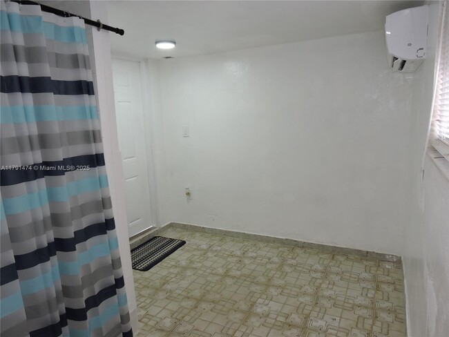 Foto del edificio - 5451 W 10th Ave