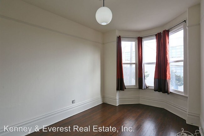Foto del edificio - 3 br, 1 bath House - 574 Church