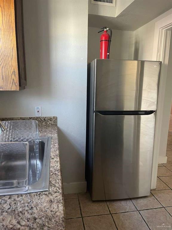 Foto del edificio - 14 E McIntyre St