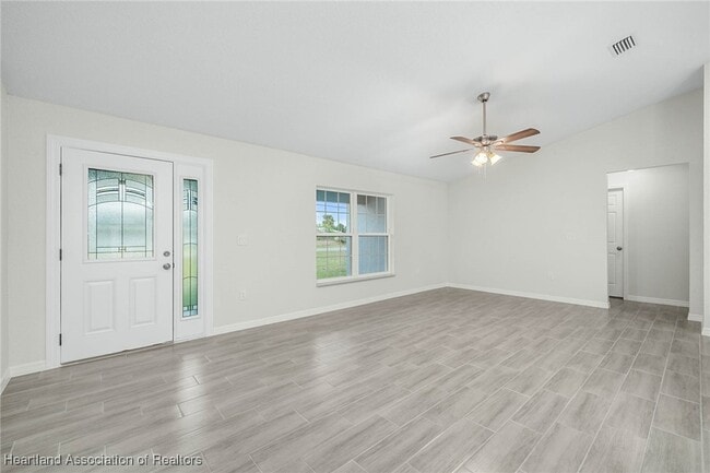 Building Photo - 4818 Sturgeon Dr