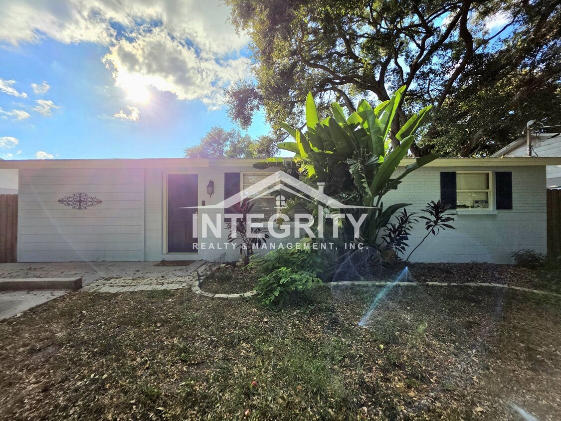 Photo - 3 Bed/2 Bath, 938 Sqft - 3612 Phillips St Tampa, FL 33619