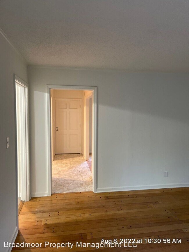 Building Photo - 4 br, 2 bath House - 4735 Olds Ave.