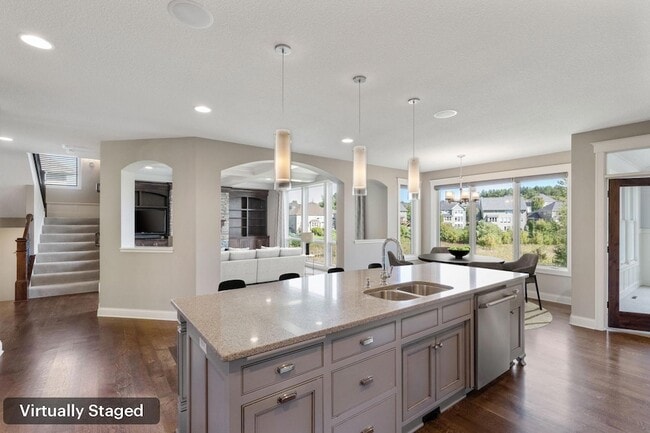 Foto del edificio - 5510 Upland Ln N