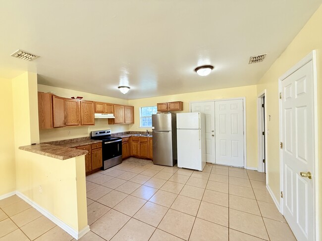 Building Photo - 1636 Martin Luther King Blvd