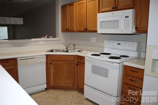 Foto del edificio - 10147 Reindeer Way Ln