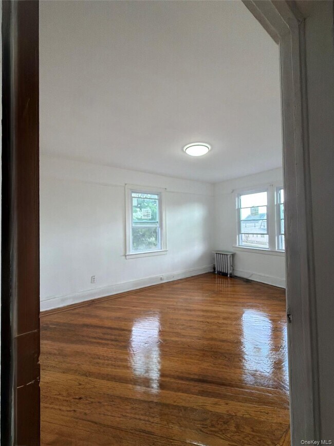 Foto del edificio - 186-40 Murdock Ave