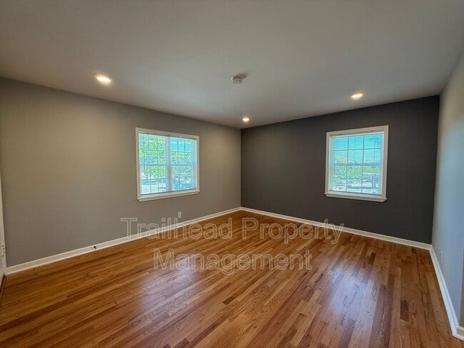 Building Photo - 6401 Brookside Rd