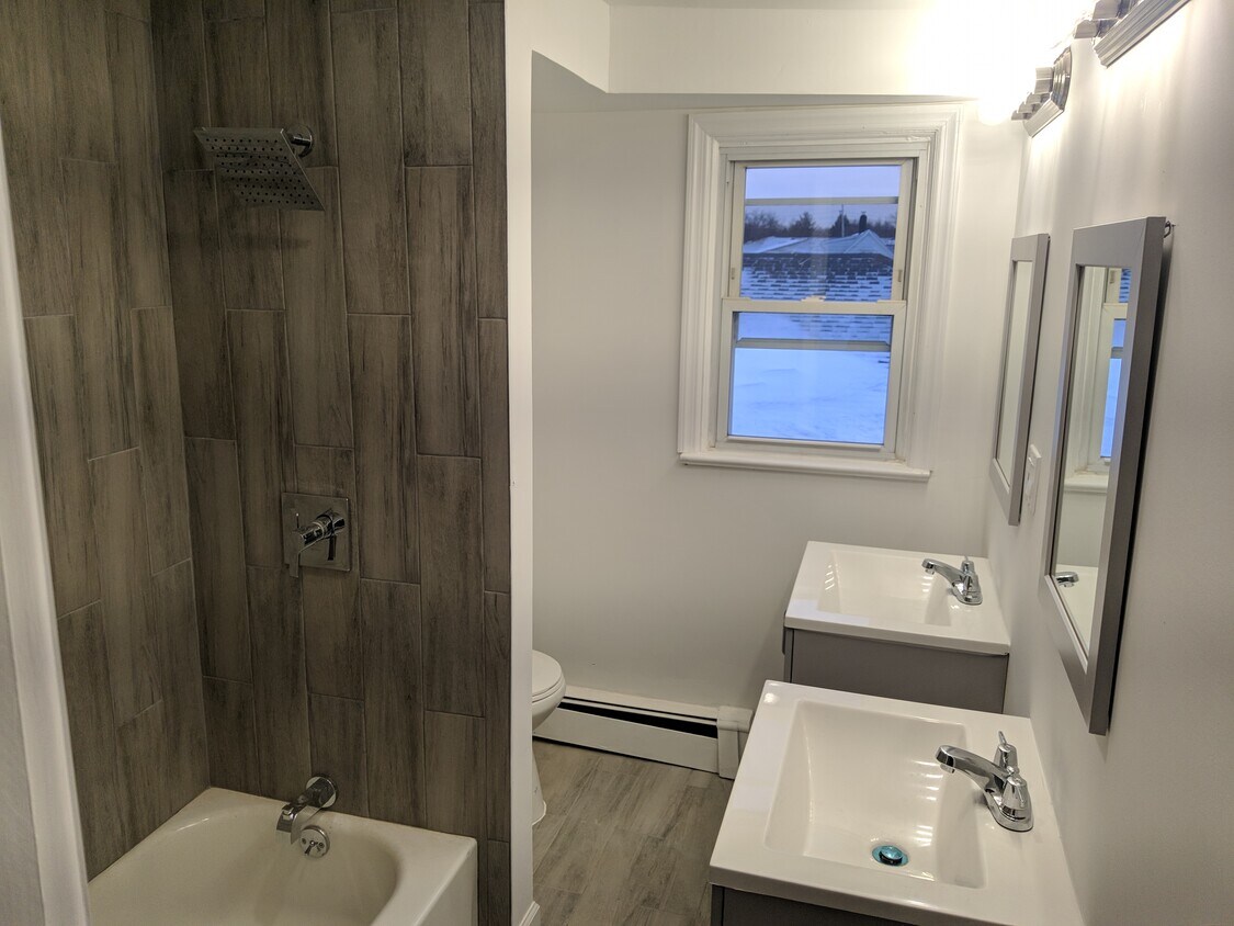 84 Herman St, East Rutherford, NJ 07073 Townhome Rentals in East