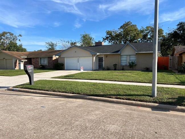 Foto del edificio - 7946 Bunker Wood Ln