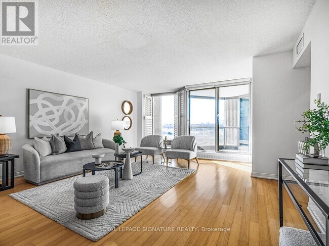 Building Photo - 2045-2045 Lake Shore Blvd W
