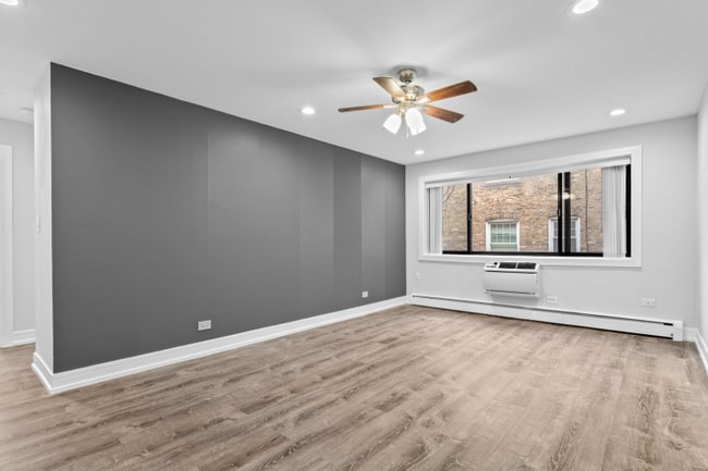 Building Photo - 6029 N Winthrop Ave