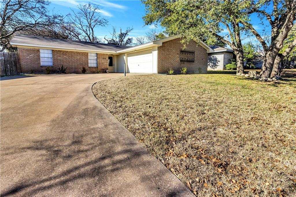 Primary Photo - 206 Tucson Dr