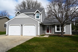 Building Photo - 744 Concord Dr