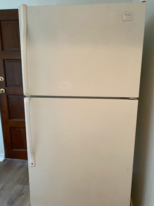 Refrigerator included - 1712 Monte Vista St