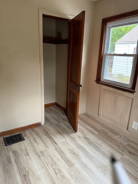 Foto del edificio - 2385 Joyce Ave