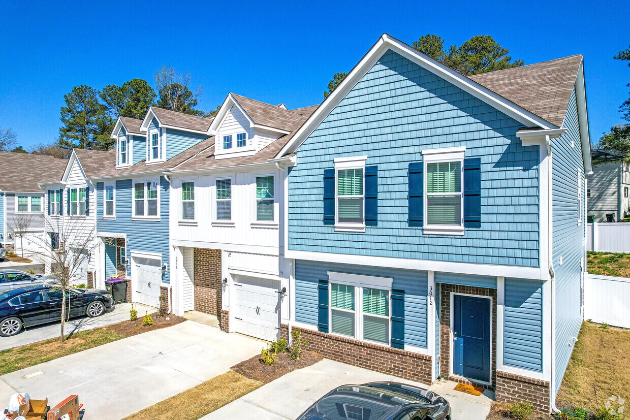 Primary Photo - 9045 Sharonbrook Dr
