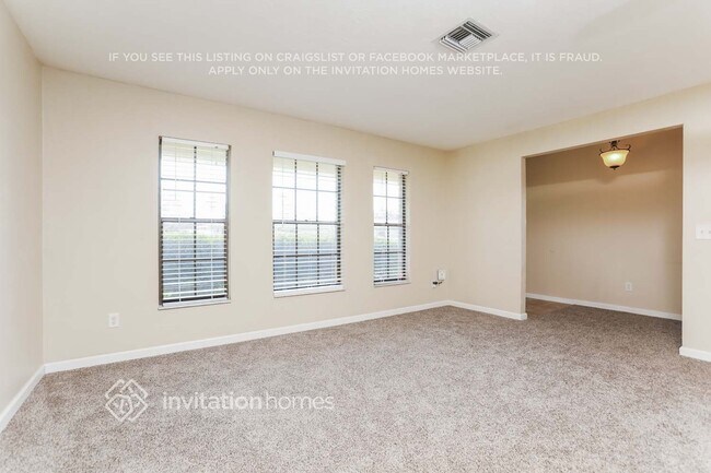 Building Photo - 1056 Galgano Ave