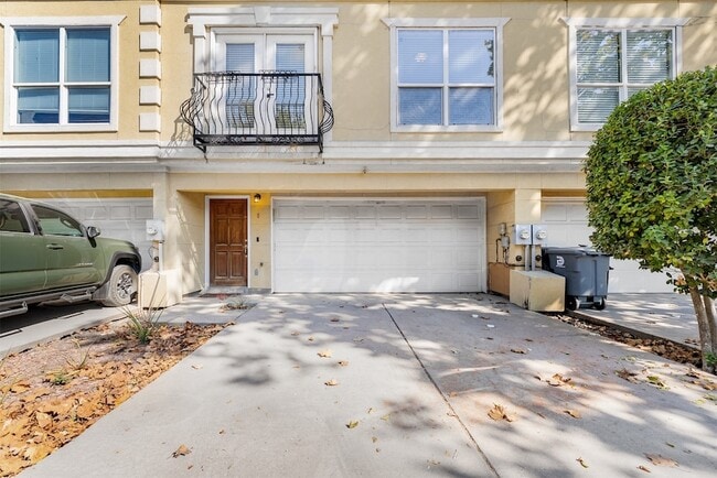 Photo - 5803 Hudson St Apartment