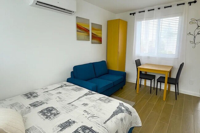 Foto del edificio - 2250 SE 5th St