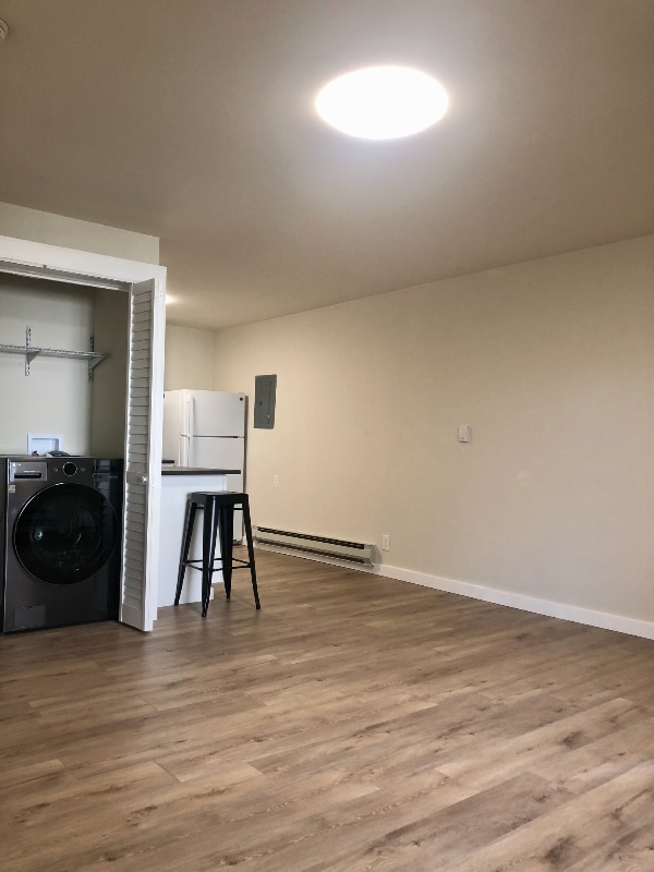 Building Photo - 3604 NE 73rd Pl