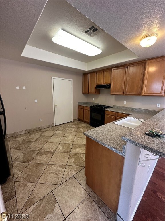 Building Photo - 1204 El Cielo Cir