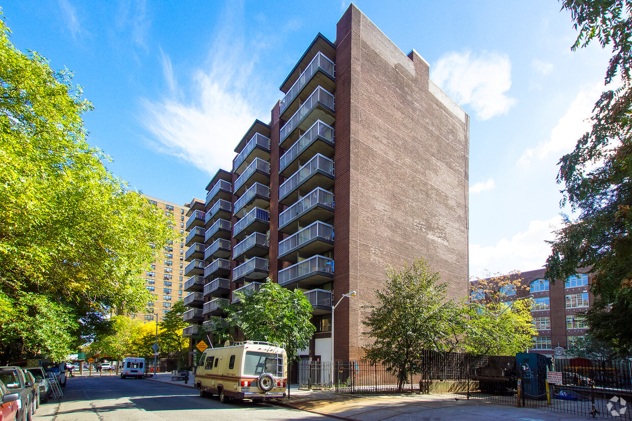 Foto del edificio - Tanya Towers