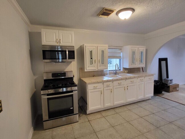 Foto del edificio - 10119 Chickasaw Ln