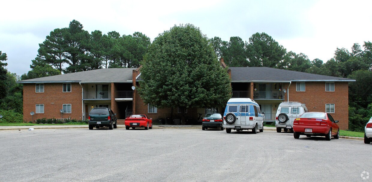 Building Photo - Donovan Place Apartments