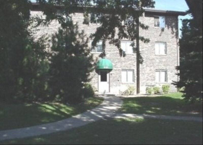Foto principal - 8115 Waterbury Ct
