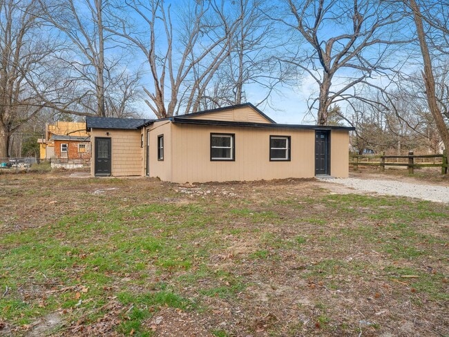Building Photo - Secluded & Stunning: Move-In Ready 3-Bedroom Home with Bonus Rooms & Private Yard
