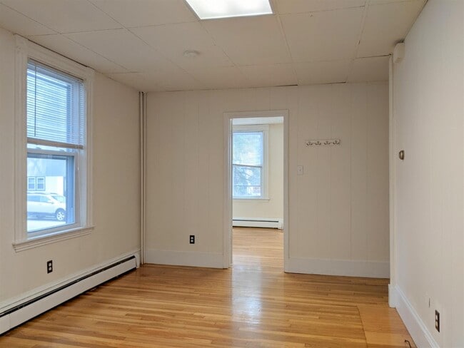 Building Photo - 20 Mossland St