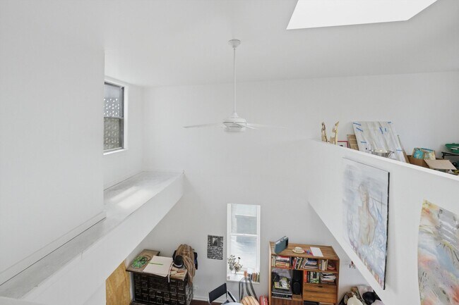 Foto del edificio - 903 W 19th St