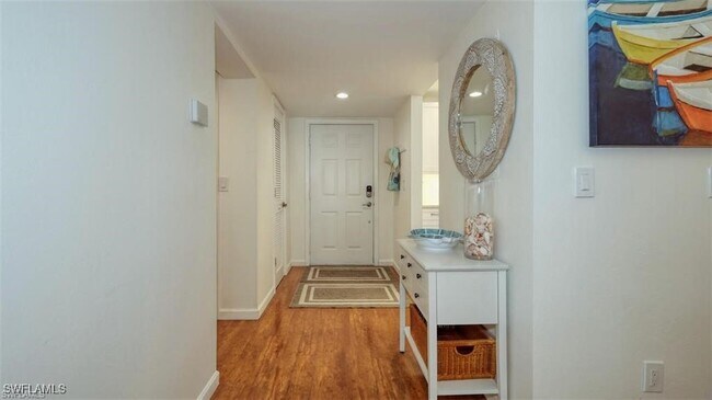 Foto del edificio - 4531 Bay Beach Ln