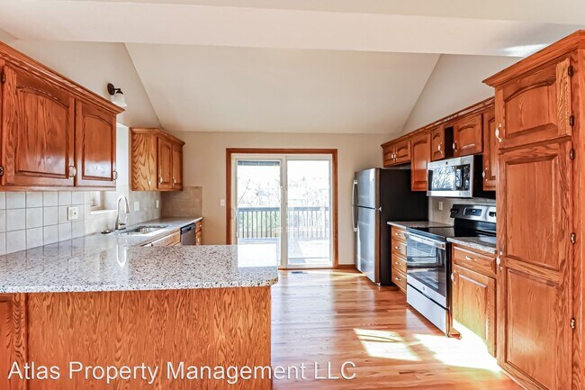 Foto del edificio - 4 br, 3.5 bath House - 706 Garnes St