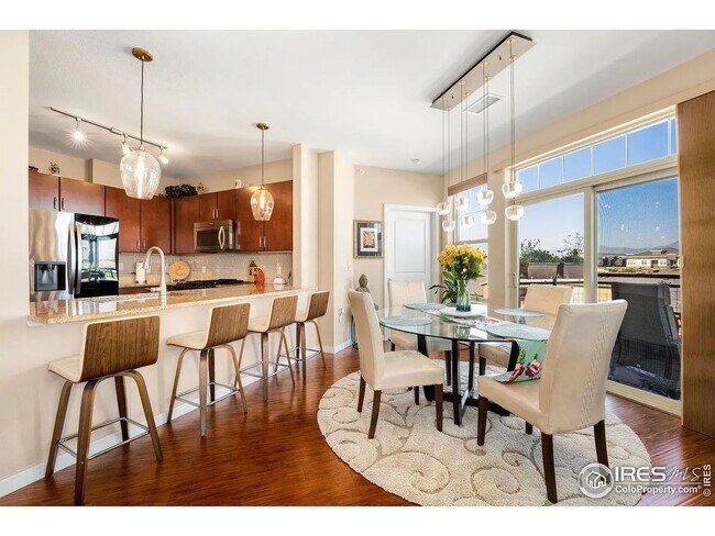 Building Photo - 13598 Via Varra