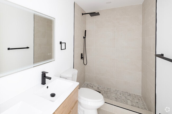 0BR, 1BA - 450SF - Bathroom - 7801 Byron Ave