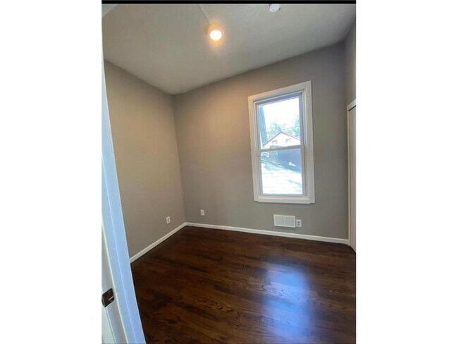Foto del edificio - 505 Beaumont St E