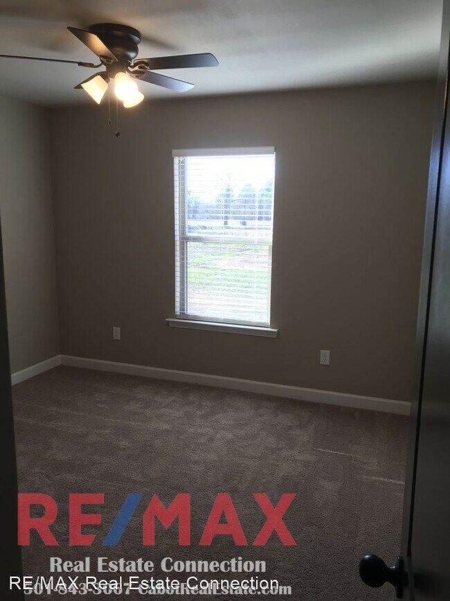 Foto del edificio - 3 br, 2 bath House - 605 Macy