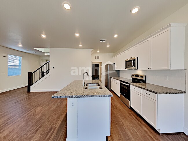Foto del edificio - 1525 Garden Swing Ave