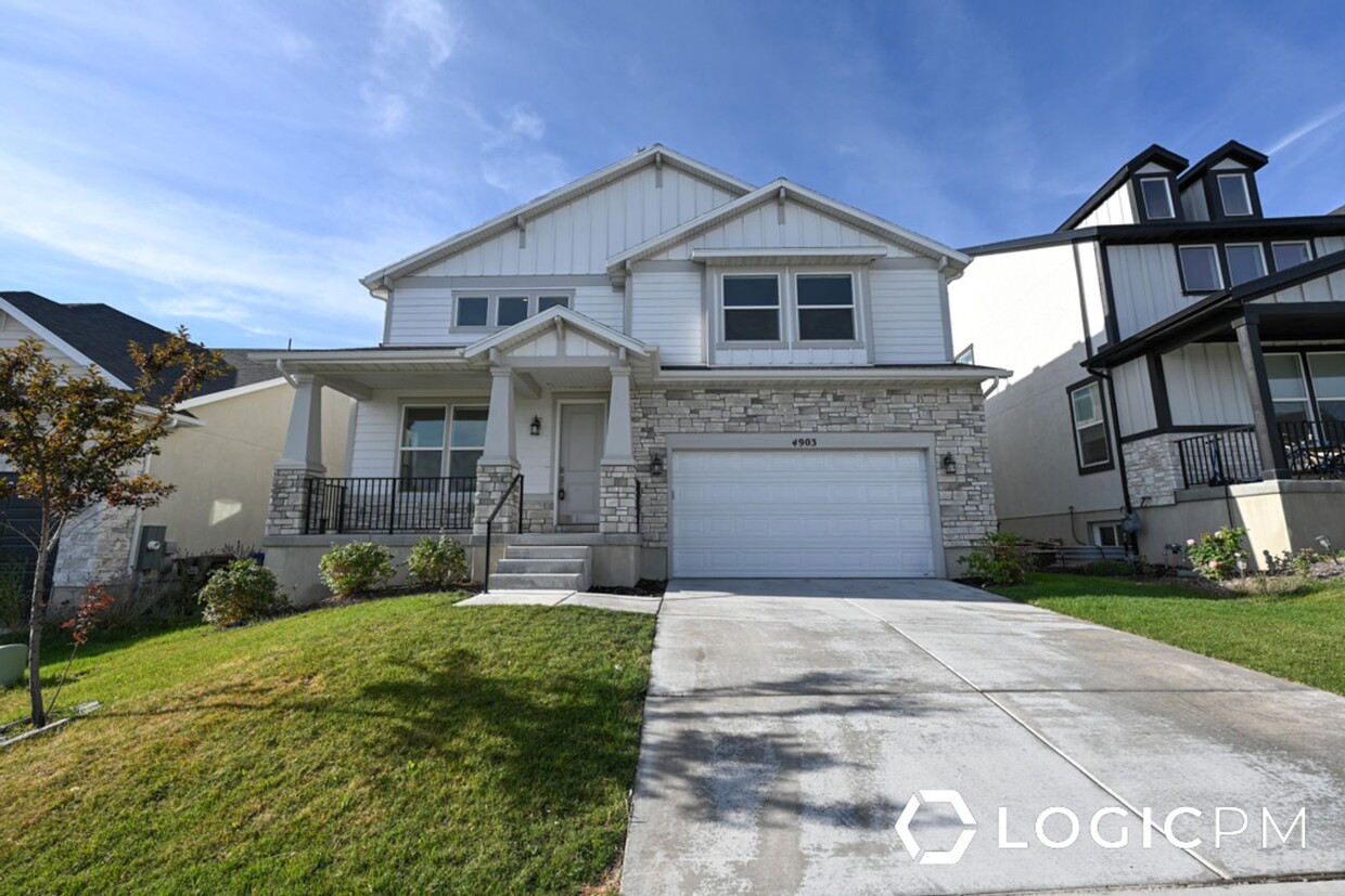 Foto principal - Beautiful Home in Prime Location Herriman!