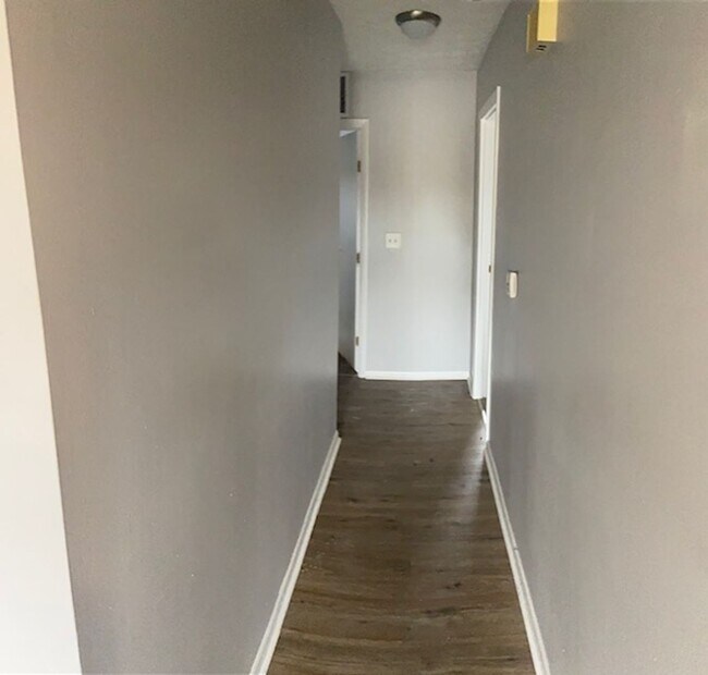 Building Photo - 927-933 Weston Court Vandalia, OH 45377
