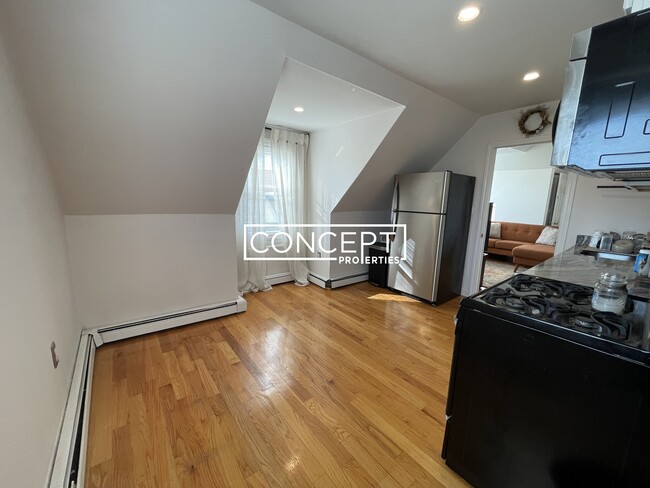 Photo - 648 Columbia Rd Apartment