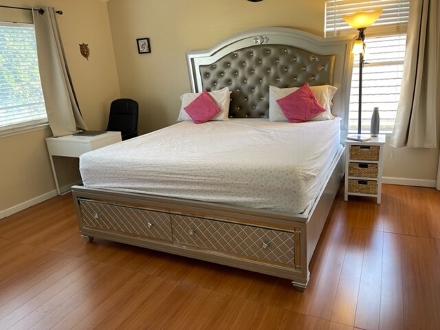 Foto del edificio - 5761 Commerce Dr