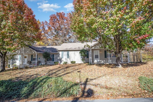 Photo - 290 South Cir NW Apartment