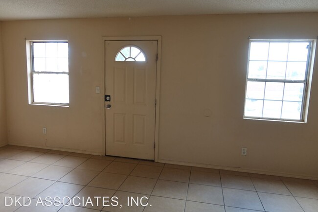 Building Photo - 4 br, 2.5 bath House - 10286 VALLE DEL SOL