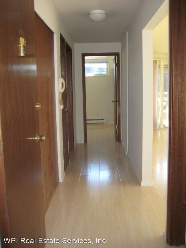 Foto del edificio - 6501 3rd Ave NW